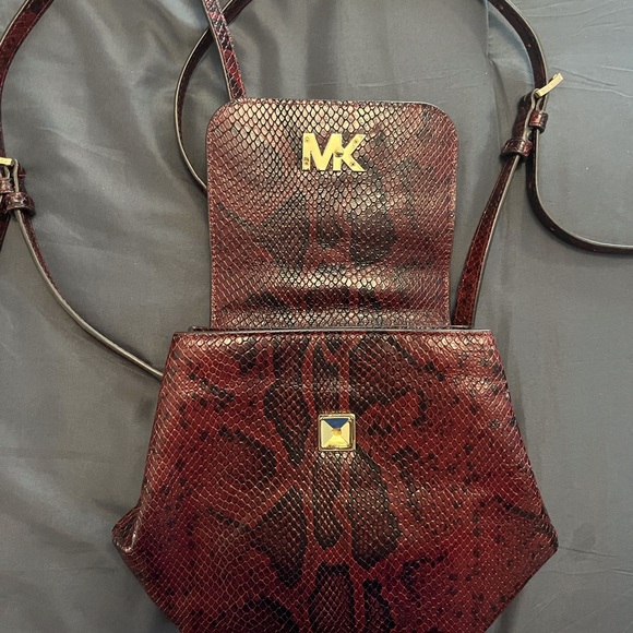 Micheal Kors mini backpack/purse - Picture 5 of 10